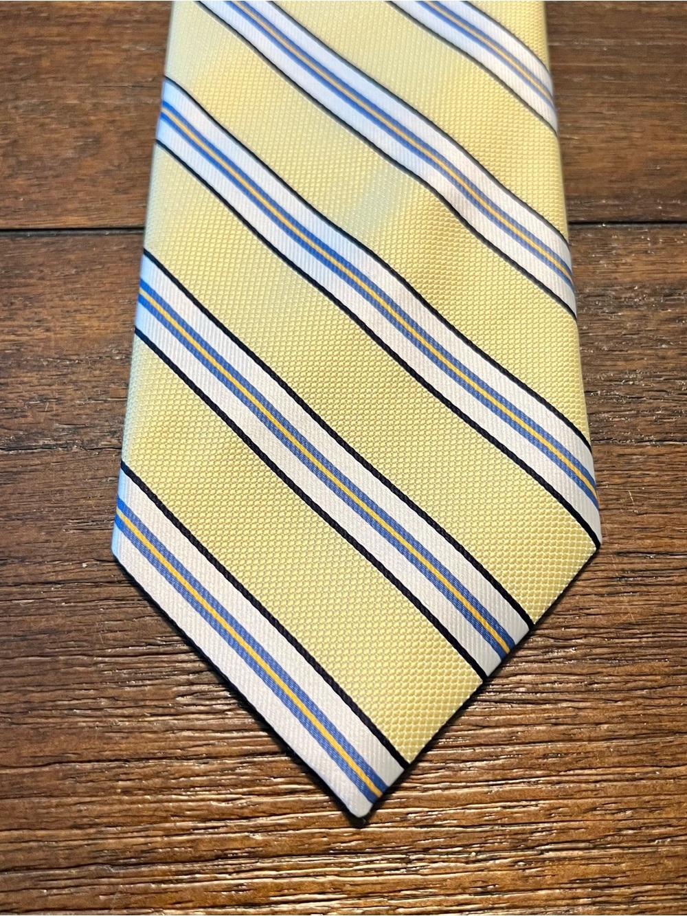 Stafford Classic Yellow Striped Men’s Tie - Elegant Light Yellow Pattern